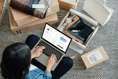 Platformele ca Marktplaats si Vinted trimit datele de vanzare catre Belastingdienst